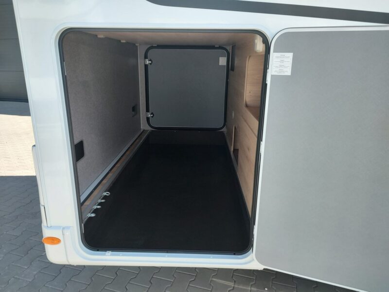 samochody kempingowe Dethleffs JUST GO T7055 EB (2025) Zimowy Just Go w automacie od Dethleffs! Kamper na bazie nowego Forda