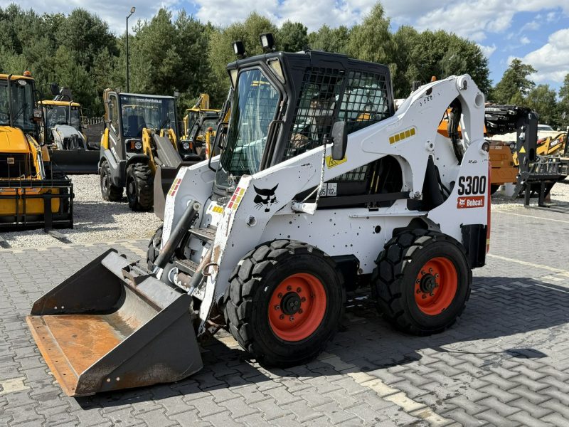 o sterowaniu burtowym Bobcat S300 Joystick Mini Ładowarka Waga 3692kg nie S570,553,530,S100,863 JCB NEW Holland Case Cat Caterpillar