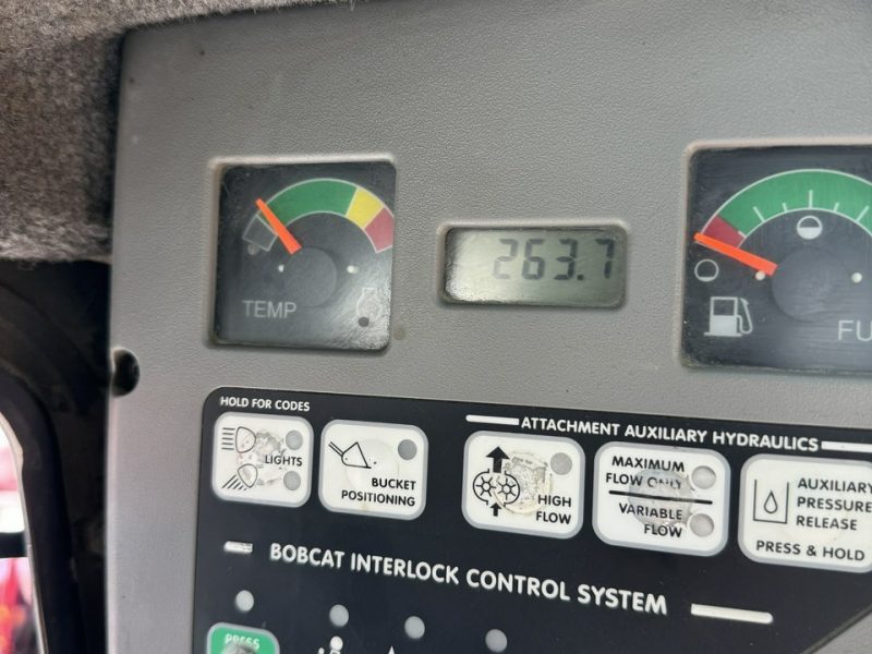 o sterowaniu burtowym Bobcat S300 Joystick Mini Ładowarka Waga 3692kg nie S570,553,530,S100,863 JCB NEW Holland Case Cat Caterpillar