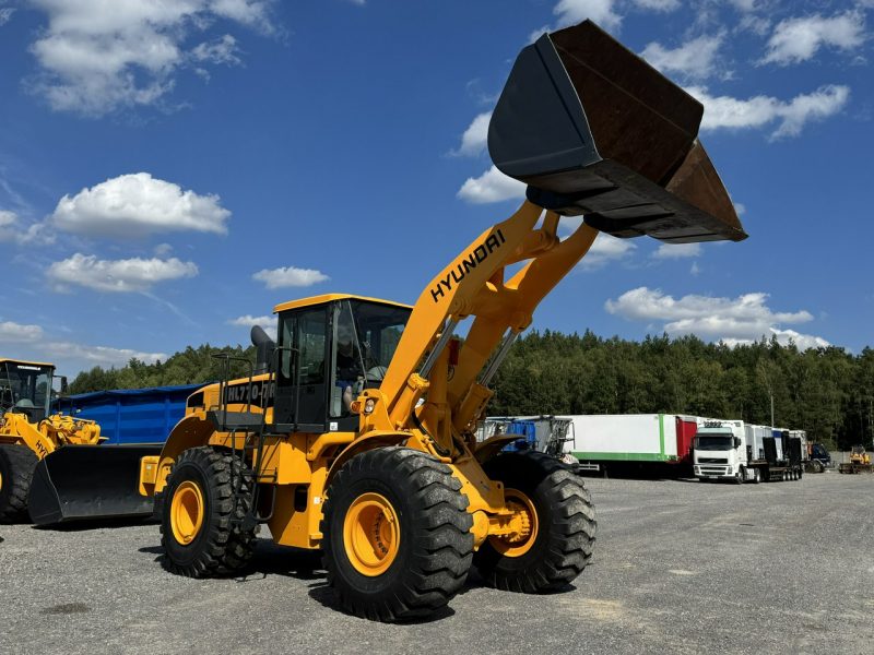 duża kołowa Hyundai HL770-7A Dobry Stan Techniczny, Centralne Smarowanie 23,1/Ton.
