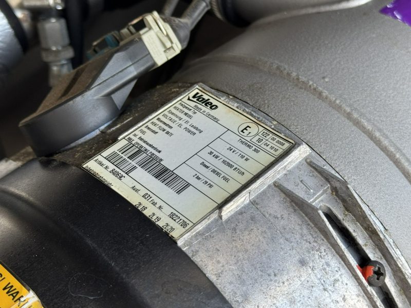 cysterna Lag Spożywcza Magyar Izolowana Webasto Pompa Elektryczna do Zrzutu 3-Komory 32.000litrów (10.5/7/14.5/) Pełna Instalacja i Filtr Sterylny