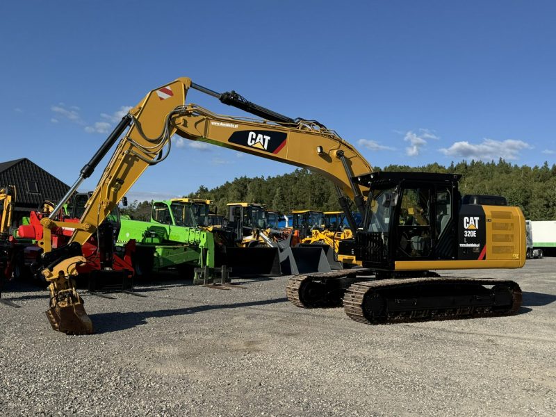 gąsienicowa Caterpillar 320 EL Szybkozłącze Łyżka Skarpowa uchylna Waga 22tony Zadbana Super Stan nie 319 320 323 320 324 326 329 330