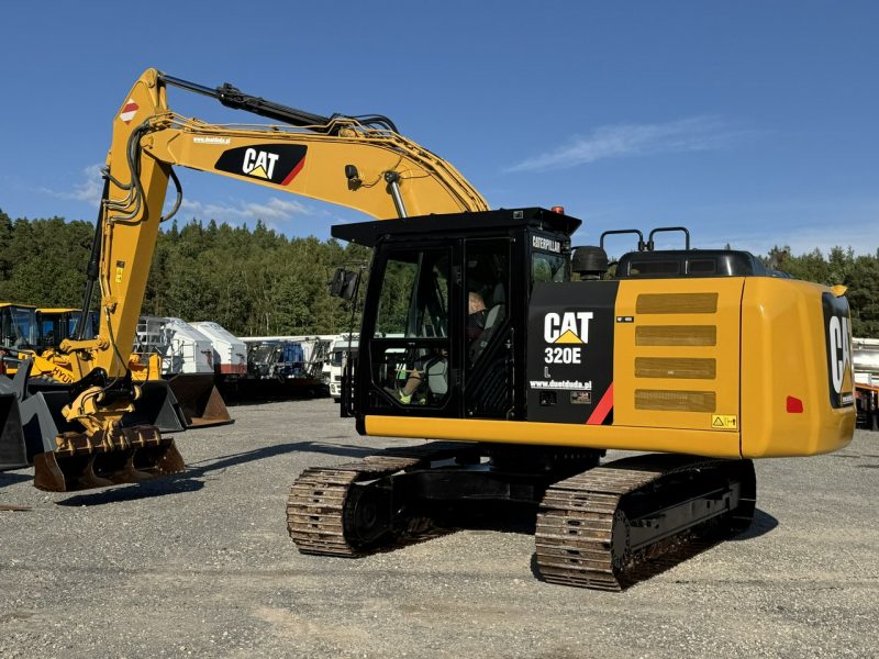 gąsienicowa Caterpillar 320 EL Szybkozłącze Łyżka Skarpowa uchylna Waga 22tony Zadbana Super Stan nie 319 320 323 320 324 326 329 330