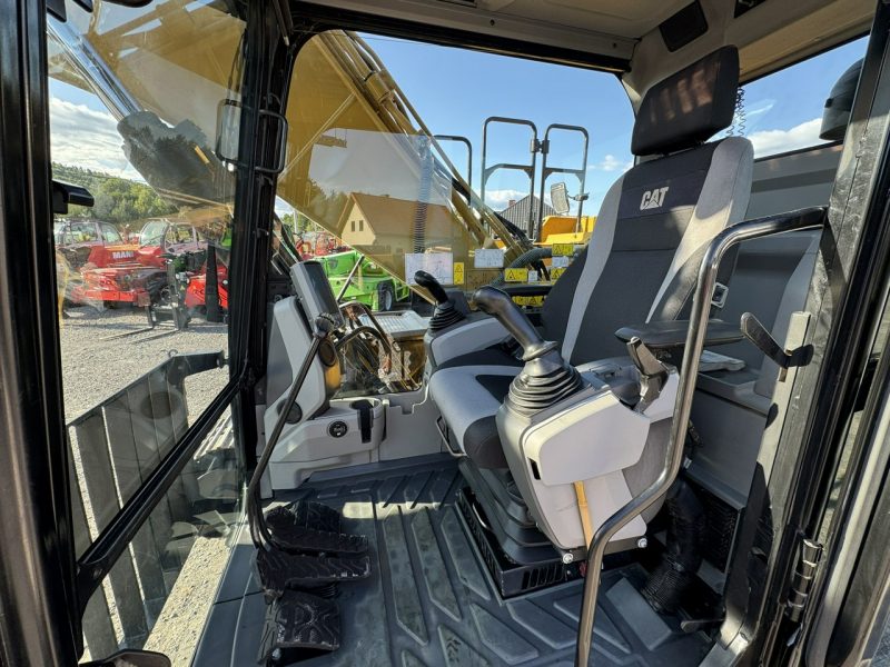 gąsienicowa Caterpillar 320 EL Szybkozłącze Łyżka Skarpowa uchylna Waga 22tony Zadbana Super Stan nie 319 320 323 320 324 326 329 330