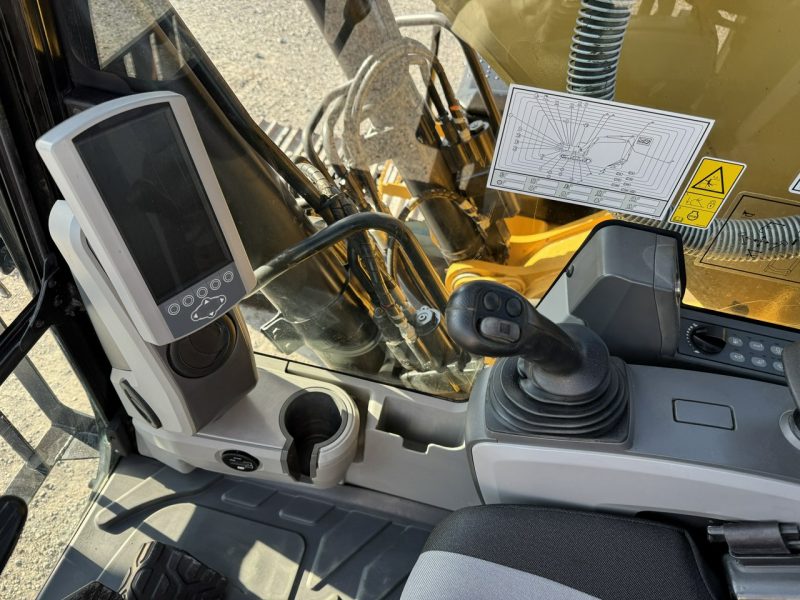 gąsienicowa Caterpillar 320 EL Szybkozłącze Łyżka Skarpowa uchylna Waga 22tony Zadbana Super Stan nie 319 320 323 320 324 326 329 330