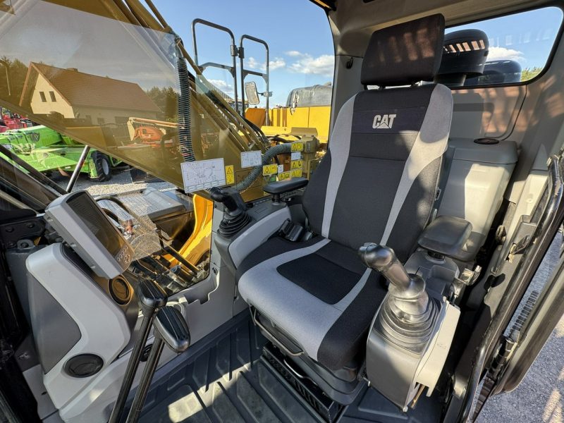 gąsienicowa Caterpillar 320 EL Szybkozłącze Łyżka Skarpowa uchylna Waga 22tony Zadbana Super Stan nie 319 320 323 320 324 326 329 330