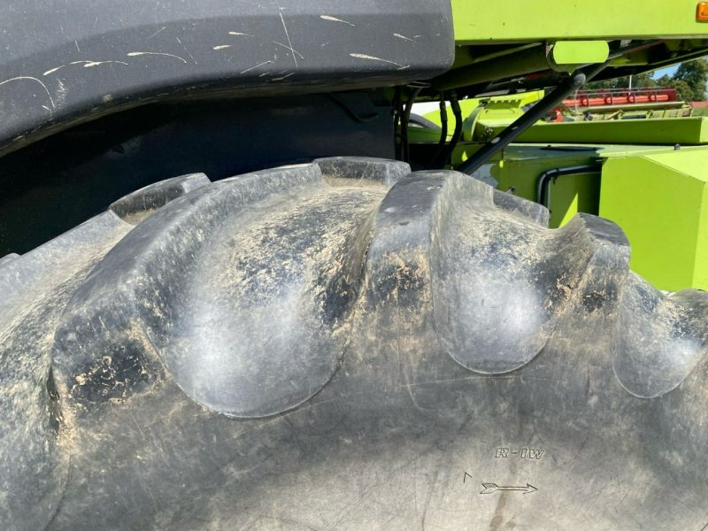 kombajny Claas kombajn CLAAS LEXION 560 + heder v750 kombajn CLAAS LEXION 560 + heder v750