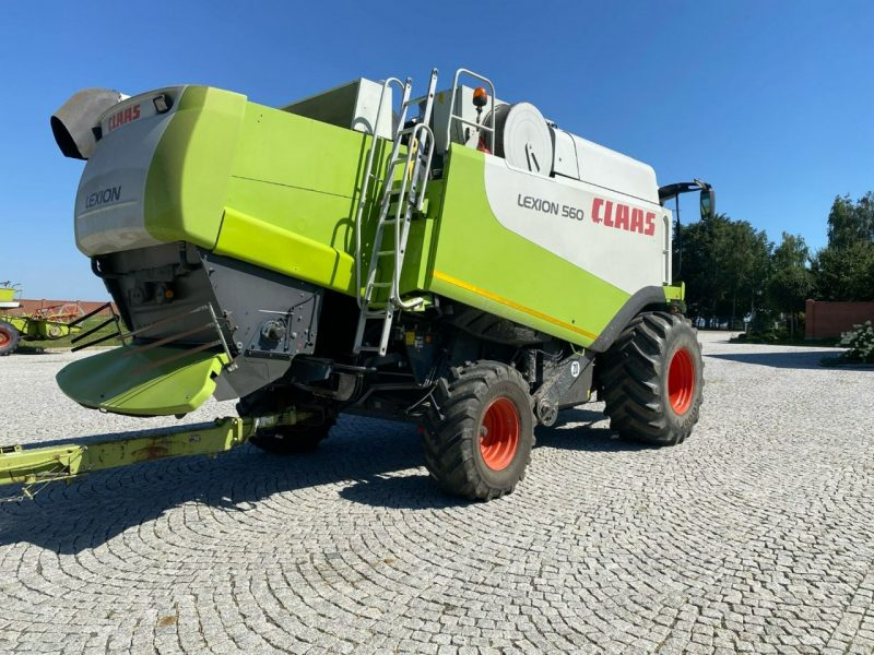 kombajny Claas kombajn CLAAS LEXION 560 + heder v750 kombajn CLAAS LEXION 560 + heder v750