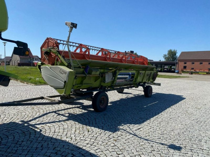 kombajny Claas kombajn CLAAS LEXION 550 / 560 + heder v750 kombajn CLAAS LEXION 550 / 560 + heder v750