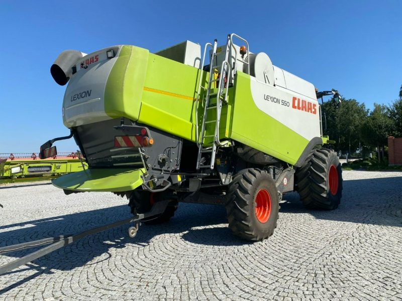 kombajny Claas kombajn CLAAS LEXION 550 / 560 + heder v750 kombajn CLAAS LEXION 550 / 560 + heder v750