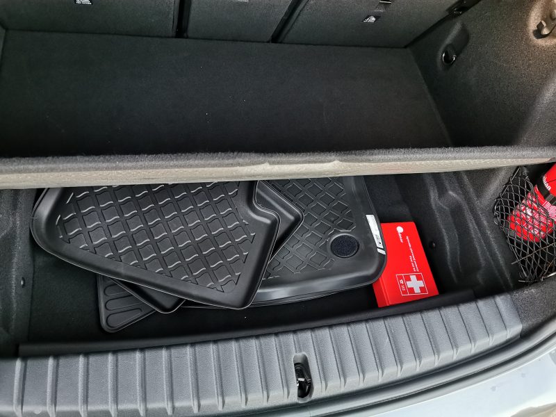 BMW SERIA 1 F40 BMW 120D XDRIVE super stan jak nowy po serwisie