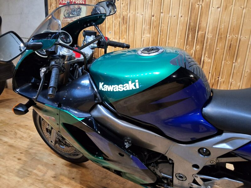Kawasaki Ninja Motocykl klasyczny NJNJA 900 kawasaki zx9r RATY lub zakup online