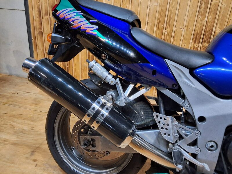 Kawasaki Ninja Motocykl klasyczny NJNJA 900 kawasaki zx9r RATY lub zakup online