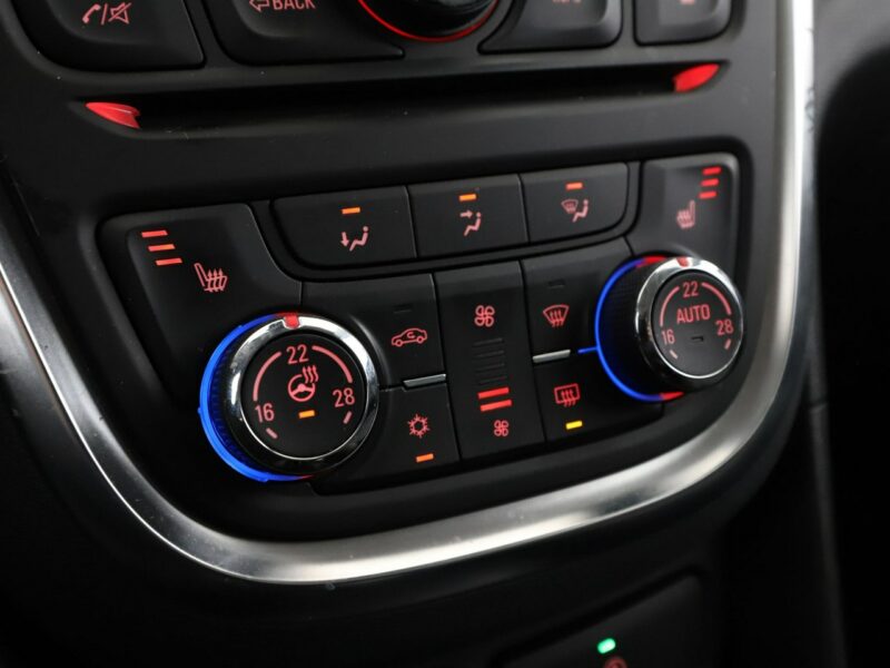 Opel Mokka bi-xenon navi półskóra kamera i czuniki parkowania grzane fotele I (2012-2019)