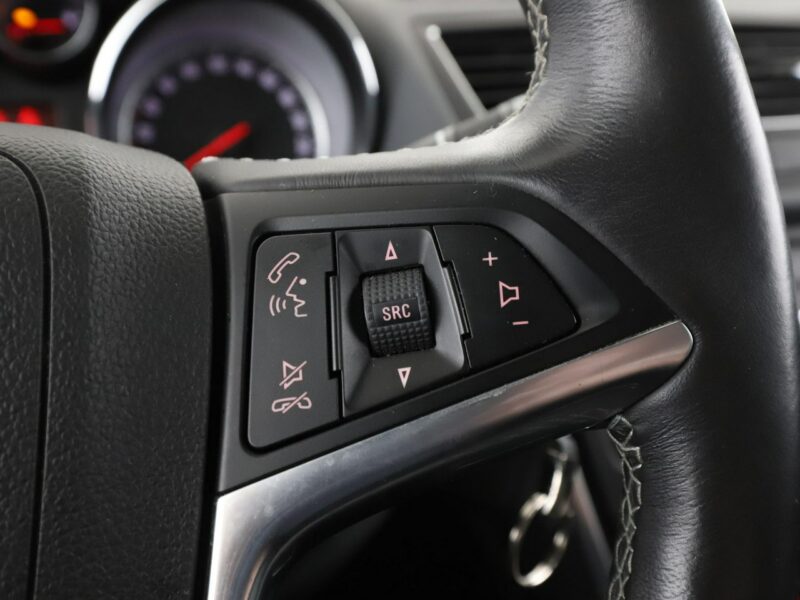 Opel Mokka bi-xenon navi półskóra kamera i czuniki parkowania grzane fotele I (2012-2019)