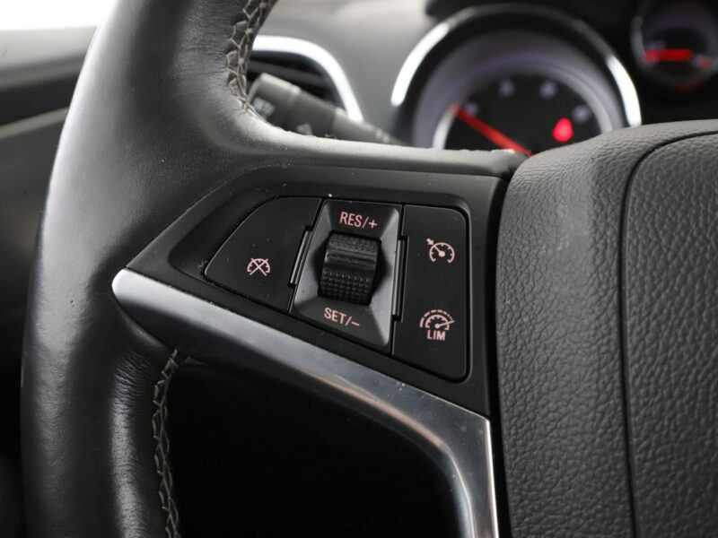 Opel Mokka bi-xenon navi półskóra kamera i czuniki parkowania grzane fotele I (2012-2019)