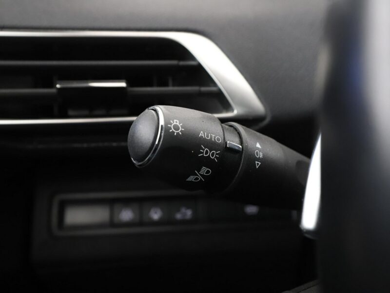 Peugeot 5008 FV23% GT-Line atuomat 177KM 7-osob. skóra panorama navi ACC grzane fot II (2017-)