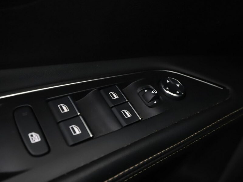 Peugeot 5008 FV23% GT-Line atuomat 177KM 7-osob. skóra panorama navi ACC grzane fot II (2017-)