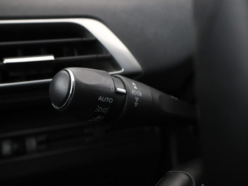 Peugeot 3008 Navi Klimatyzacja Czujniki parkowania Bluetooth II (2016-)