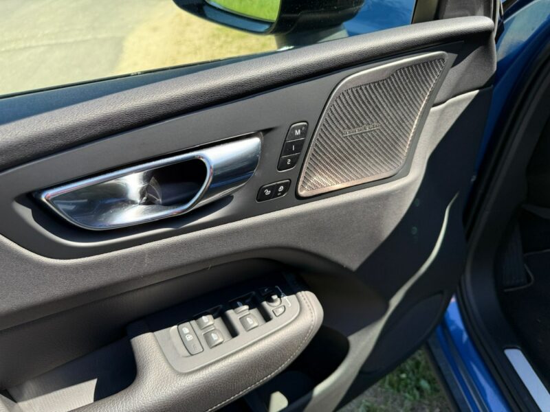 Volvo XC 60 XC60 R-design 2.0D5 235KM Automat Navi Kamery360 Panorama HAK Harman/K II (2017-)