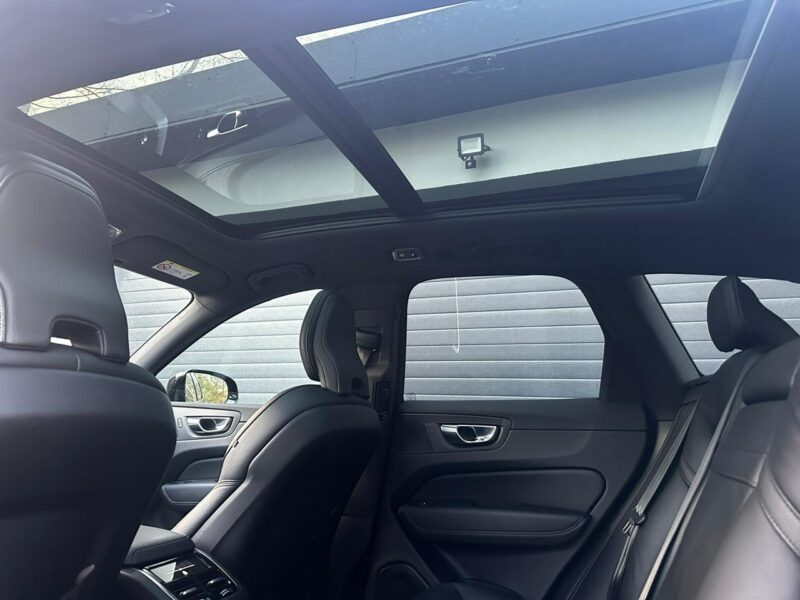 Volvo XC 60 XC60 R-design 2.0D5 235KM Automat Navi Kamery360 Panorama HAK Harman/K II (2017-)
