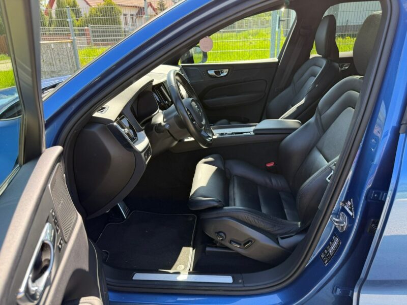 Volvo XC 60 XC60 R-design 2.0D5 235KM Automat Navi Kamery360 Panorama HAK Harman/K II (2017-)