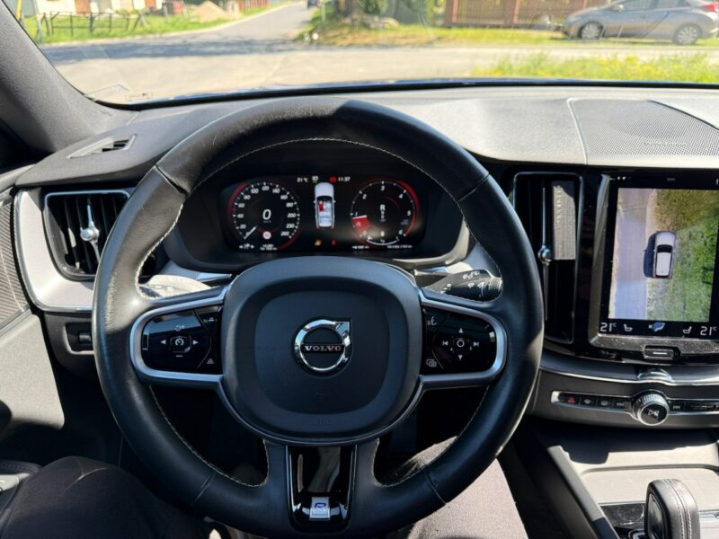 Volvo XC 60 XC60 R-design 2.0D5 235KM Automat Navi Kamery360 Panorama HAK Harman/K II (2017-)
