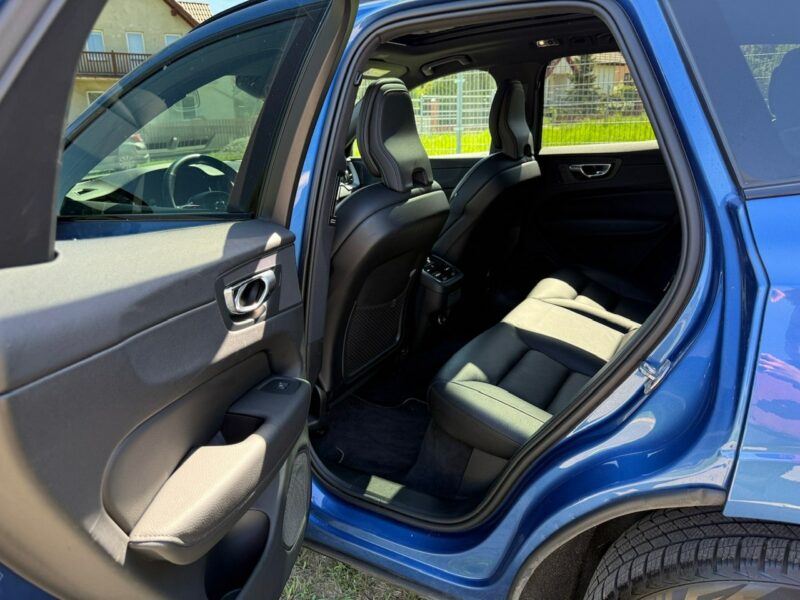 Volvo XC 60 XC60 R-design 2.0D5 235KM Automat Navi Kamery360 Panorama HAK Harman/K II (2017-)