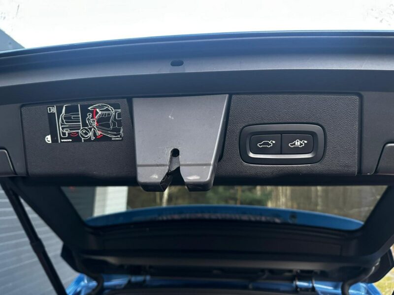 Volvo XC 60 XC60 R-design 2.0D5 235KM Automat Navi Kamery360 Panorama HAK Harman/K II (2017-)