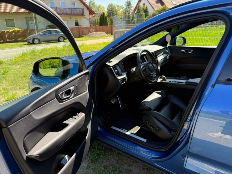 Volvo XC 60 XC60 R-design 2.0D5 235KM Automat Navi Kamery360 Panorama HAK Harman/K II (2017-)