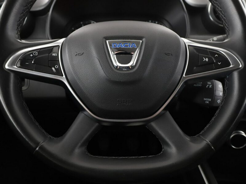 Dacia Duster navi klima auto kamera i czujniki parkowania grzane fotele II (2017-2024)