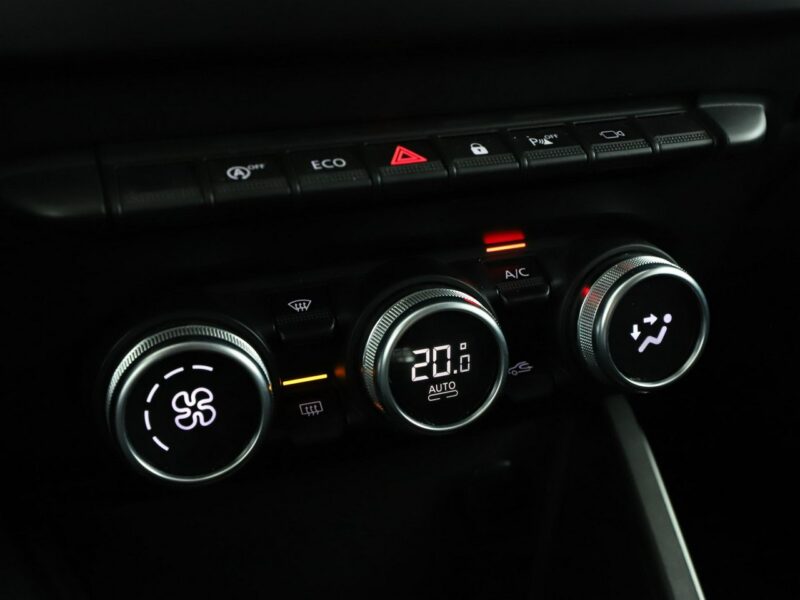 Dacia Duster navi klima auto kamera i czujniki parkowania grzane fotele II (2017-2024)