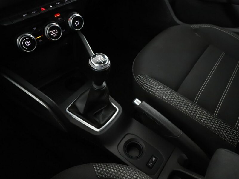 Dacia Duster navi klima auto kamera i czujniki parkowania grzane fotele II (2017-2024)