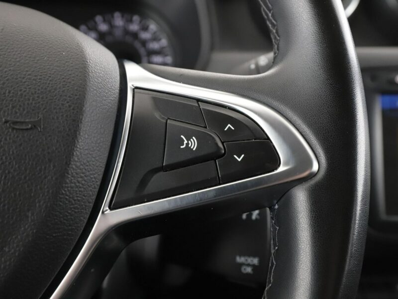 Dacia Duster navi klima auto kamera i czujniki parkowania grzane fotele II (2017-2024)