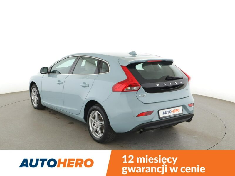 Volvo V40 full LED jasne skóry klima auto czujniki parkowania grzane fotele II (2012-)