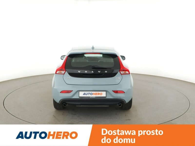 Volvo V40 full LED jasne skóry klima auto czujniki parkowania grzane fotele II (2012-)