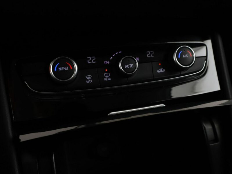 Opel Grandland X Navi Kamera cofania Klimatyzacja El.szyby Bluetooth