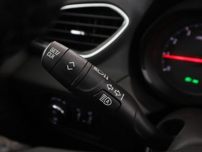 Opel Grandland X Navi Kamera cofania Klimatyzacja El.szyby Bluetooth