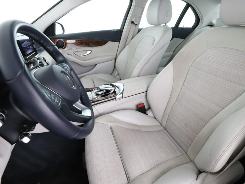 Mercedes C 180 automat półskóra jane wnętrze navi klima auto grzane fotele kamera W205 (2014-2021)