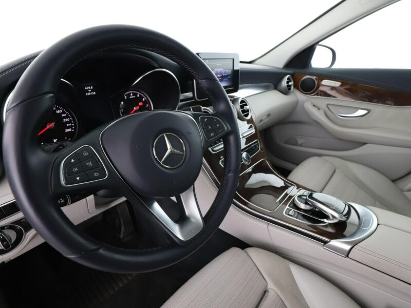 Mercedes C 180 automat półskóra jane wnętrze navi klima auto grzane fotele kamera W205 (2014-2021)