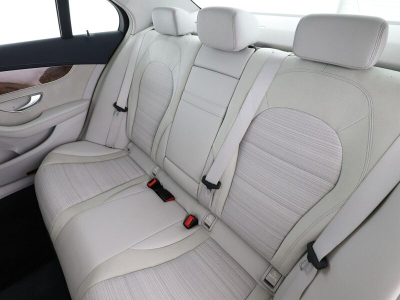 Mercedes C 180 automat półskóra jane wnętrze navi klima auto grzane fotele kamera W205 (2014-2021)