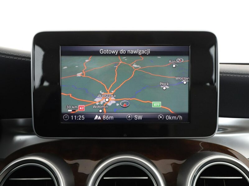 Mercedes C 180 automat półskóra jane wnętrze navi klima auto grzane fotele kamera W205 (2014-2021)