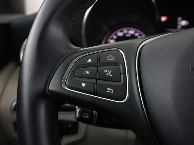 Mercedes C 180 automat półskóra jane wnętrze navi klima auto grzane fotele kamera W205 (2014-2021)