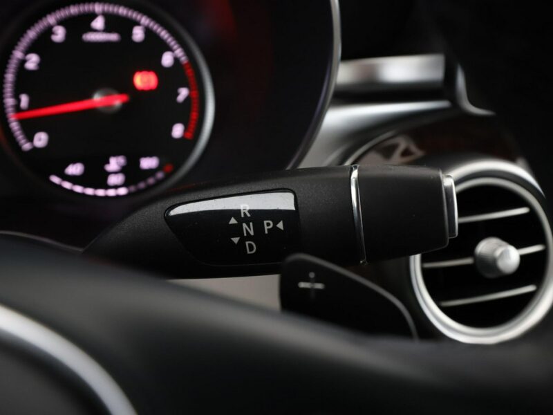 Mercedes C 180 automat półskóra jane wnętrze navi klima auto grzane fotele kamera W205 (2014-2021)