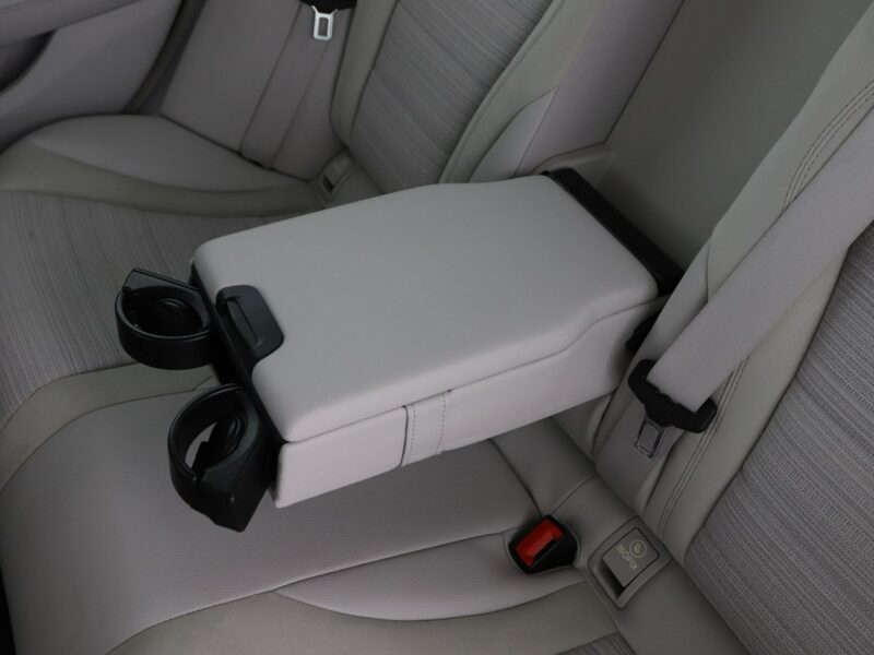 Mercedes C 180 automat półskóra jane wnętrze navi klima auto grzane fotele kamera W205 (2014-2021)