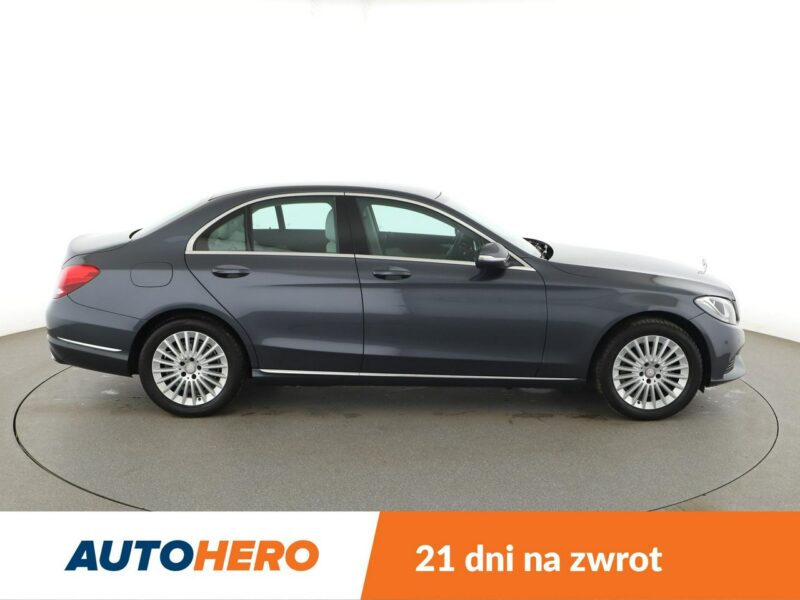 Mercedes C 180 automat półskóra jane wnętrze navi klima auto grzane fotele kamera W205 (2014-2021)