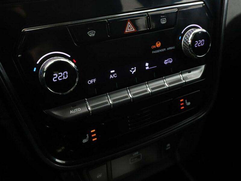 SsangYong Tivoli Grand skóra navi klima auto grzane fotele kamera i czujnik parkowania