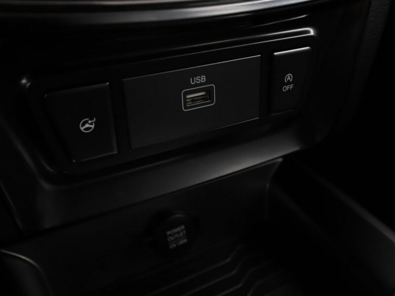 SsangYong Tivoli Grand skóra navi klima auto grzane fotele kamera i czujnik parkowania