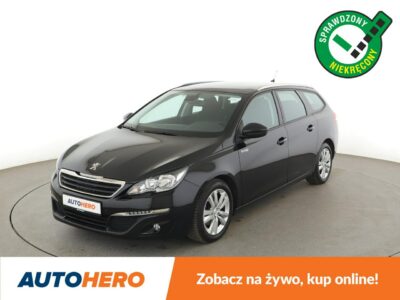 Peugeot 3008 klima auto panorama navi czujniki parkowania grzane fotele II (2016-)