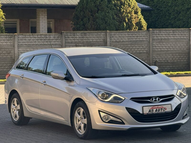 Hyundai i40 CW 1.7CRDi 136KM/Premium/Led/Tempomat/Alu16/SerwisASO